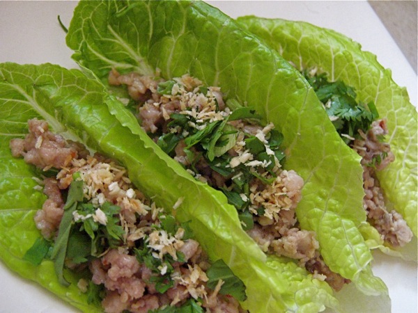 Lettuce Wraps with Thai Chicken